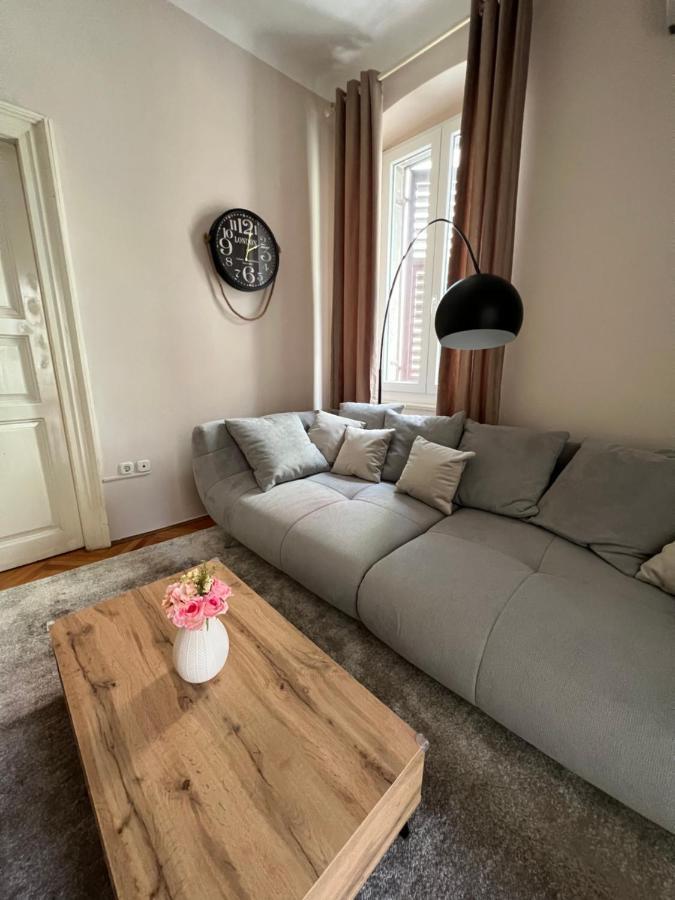 Apartman Sandra Pula Ngoại thất bức ảnh